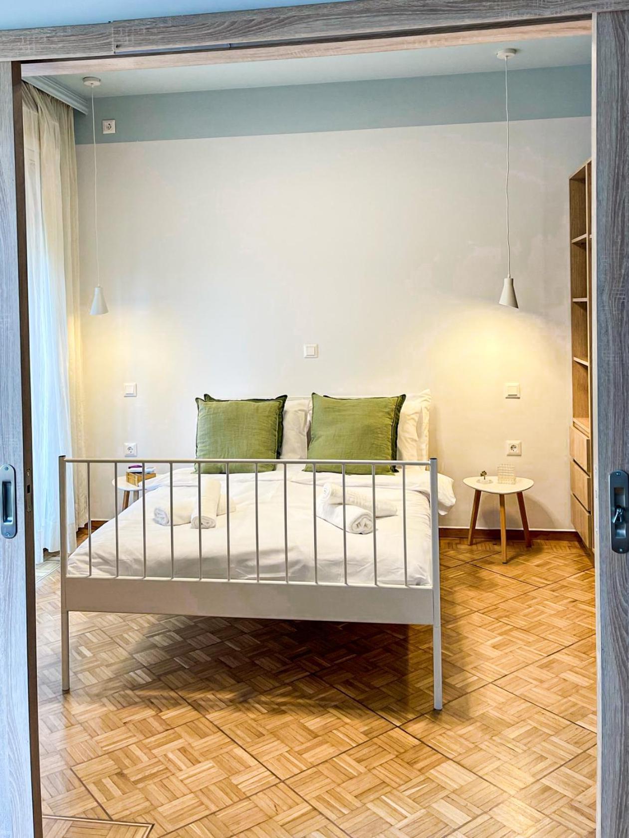 Apartment Near Metro + Port Le Pirée Extérieur photo