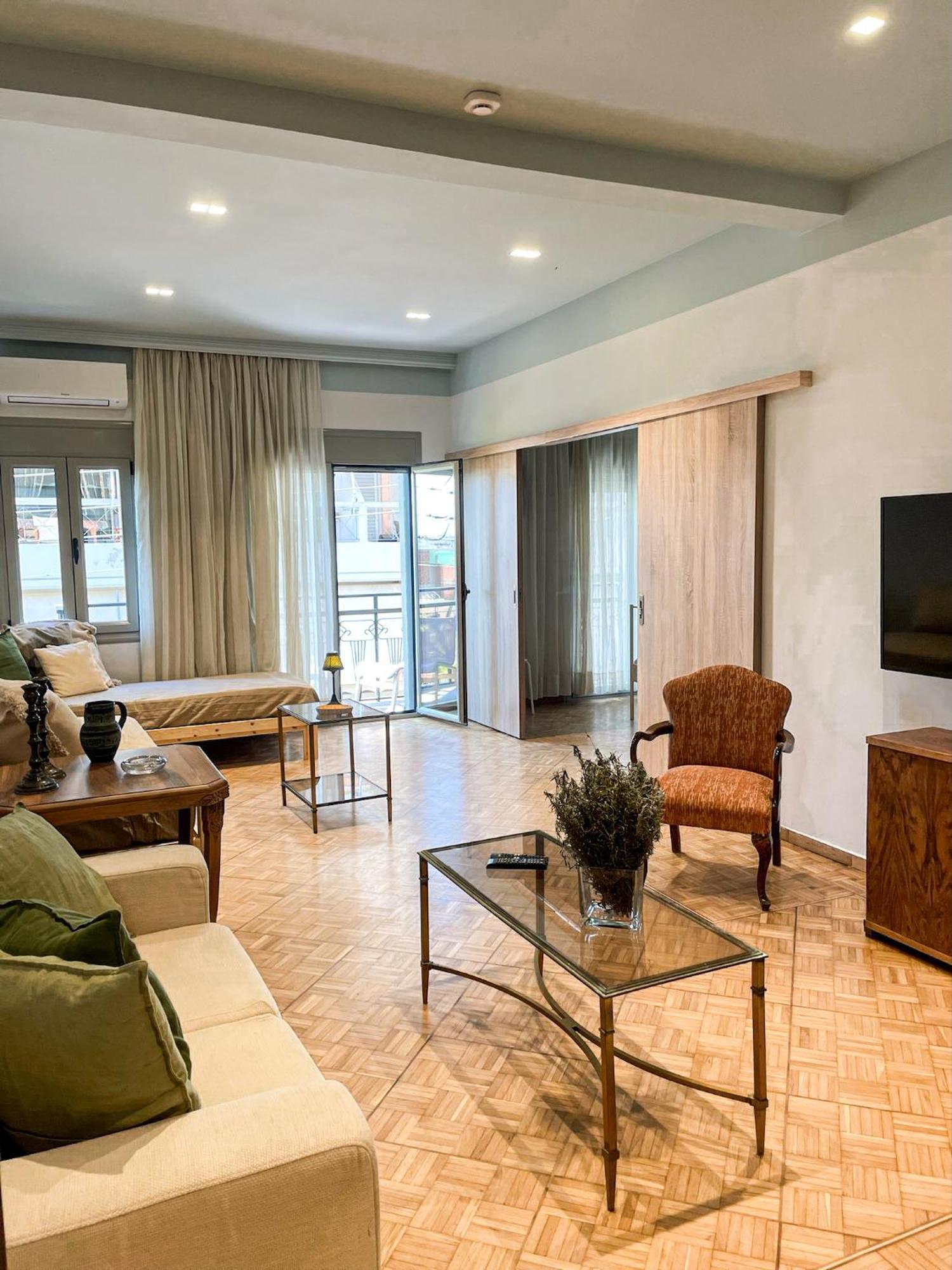 Apartment Near Metro + Port Le Pirée Extérieur photo